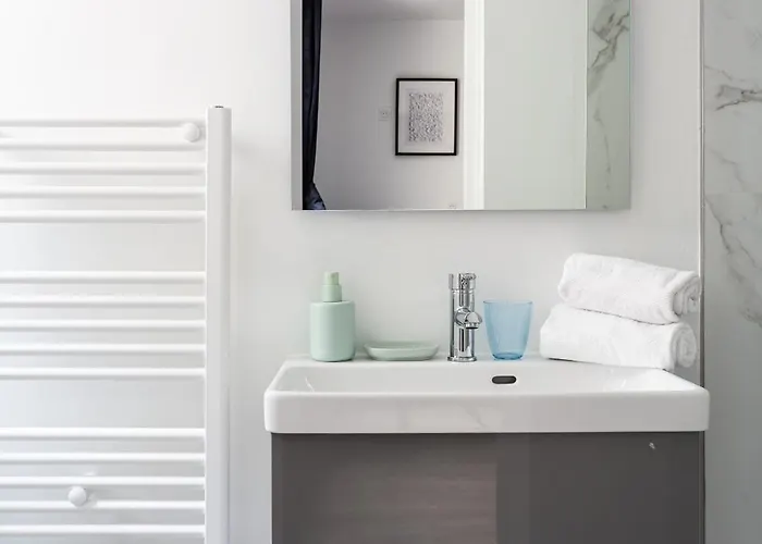 Maison Geranium Nocleg ze śniadaniem 4*