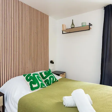فندق مبيت وإفطار Maison Geranium 4*