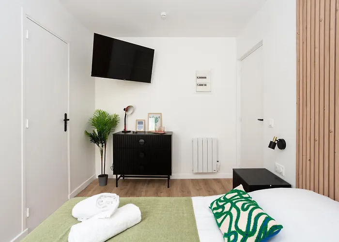 فندق مبيت وإفطار Maison Geranium 4*